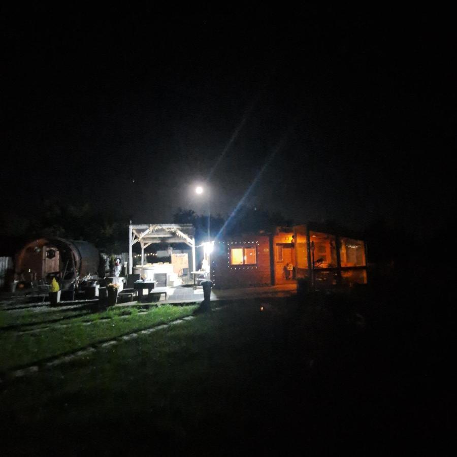 The Ranch Cabin Rathdowney Exterior photo